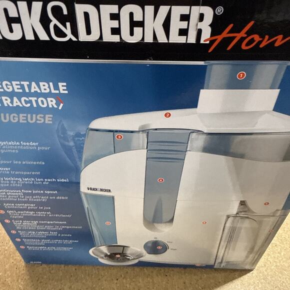 BLACK & DECKER JE2060 Home 400 Watt Fruit & Vegetable Juice Extractor Juicer NOS - Picture 3 of 6